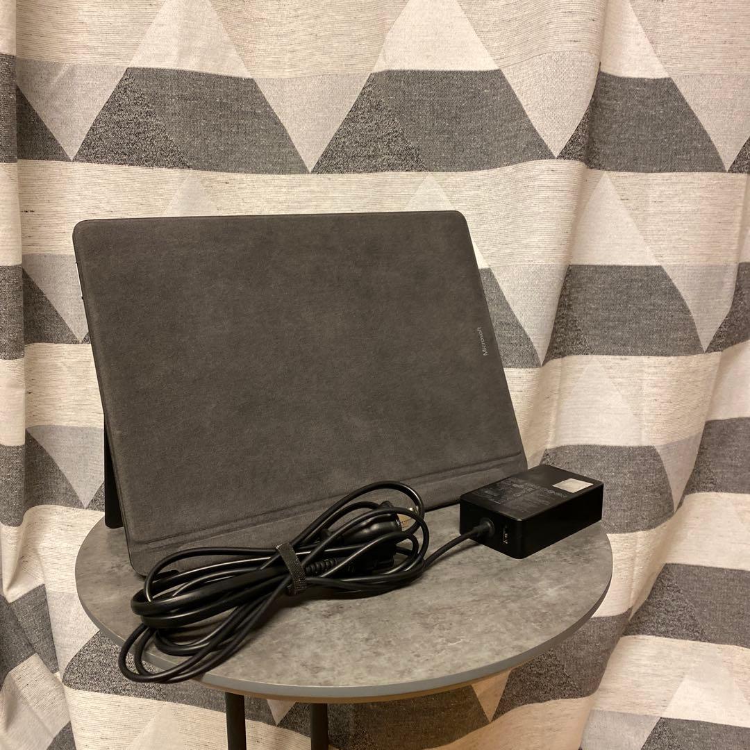 Microsoft Surface Pro8/core-i5 美品