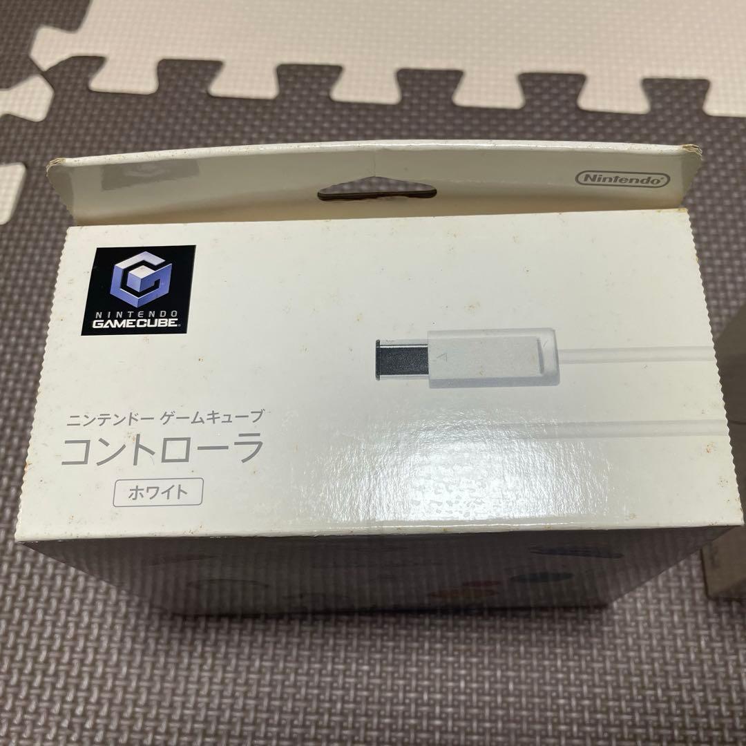 ゲームキューブコントローラー　箱付き　2点セット