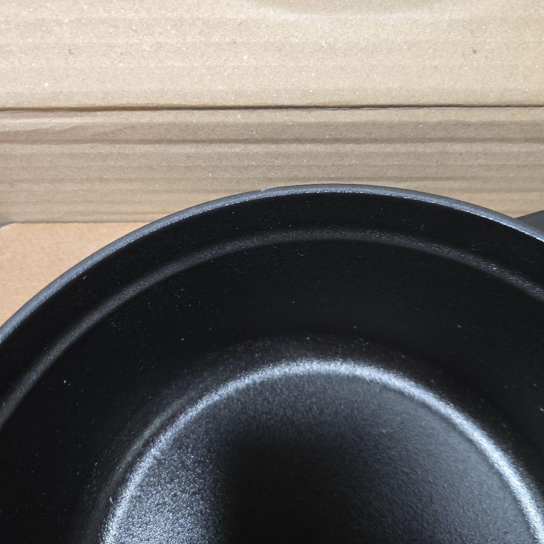 staub ストウブ ピコ ココット ラウンド ブラック 22cm 2.6L