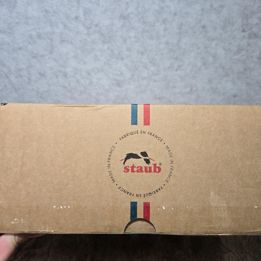 staub ストウブ ピコ ココット ラウンド ブラック 22cm 2.6L