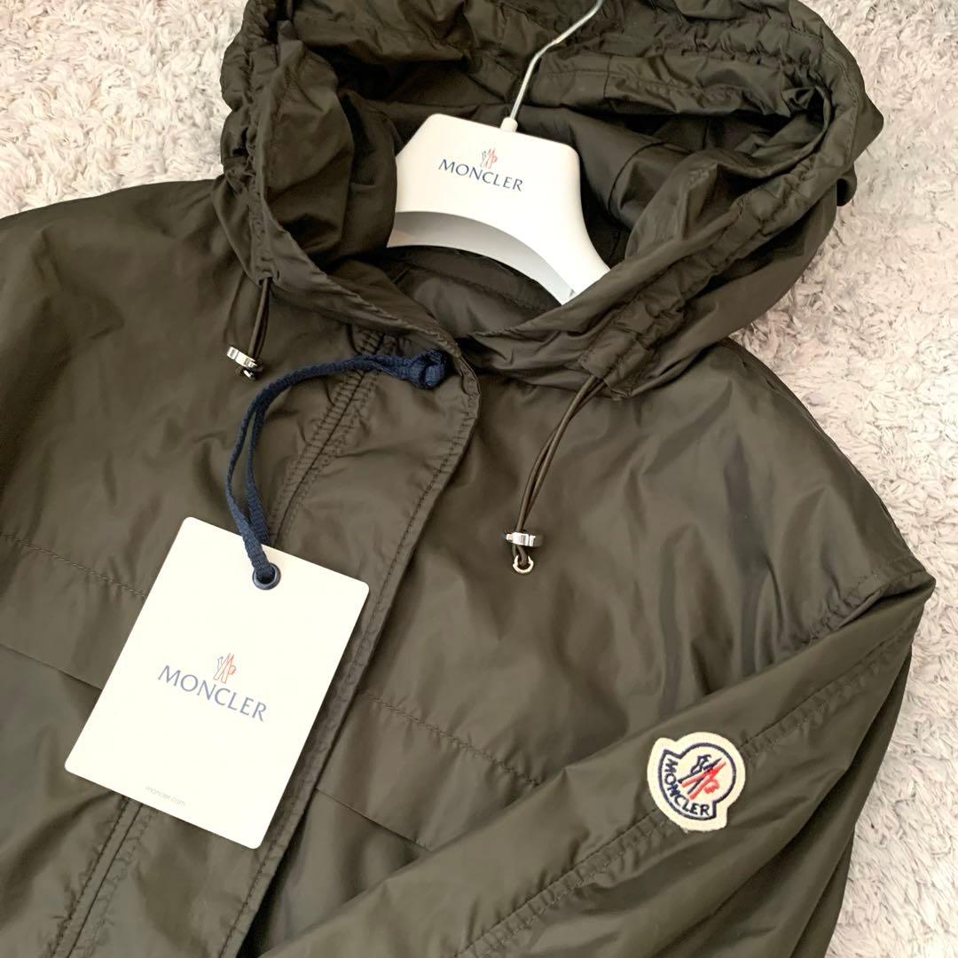 《未使用に近い》モンクレール　スプリングコート