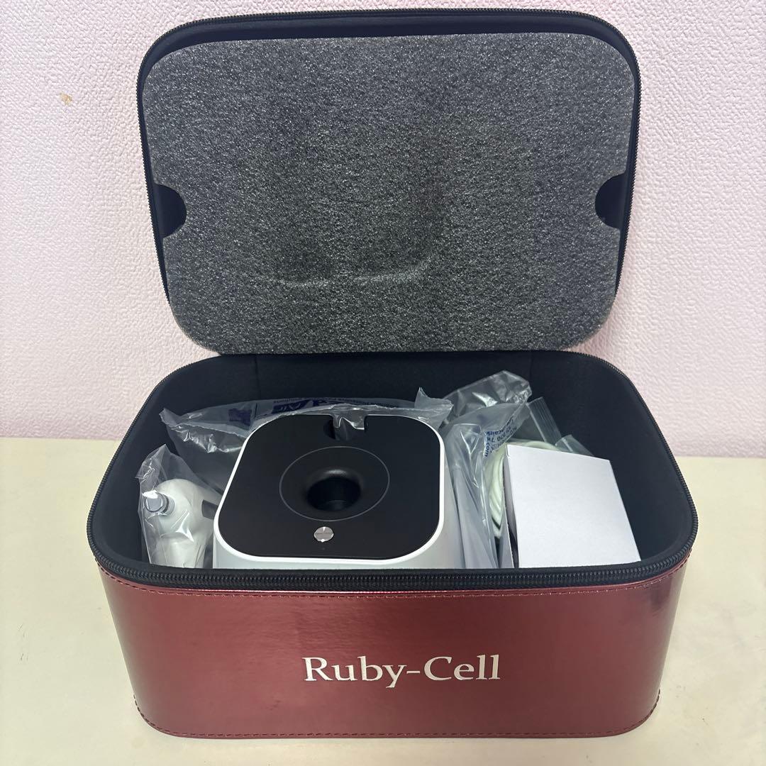 新品　Ruby-Cell 美顔器セット 赤いケース付き　　　パックオマケです。