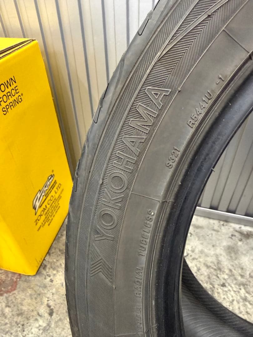 ヨコハマ 235/45R18 2本 2022年製 バリ溝