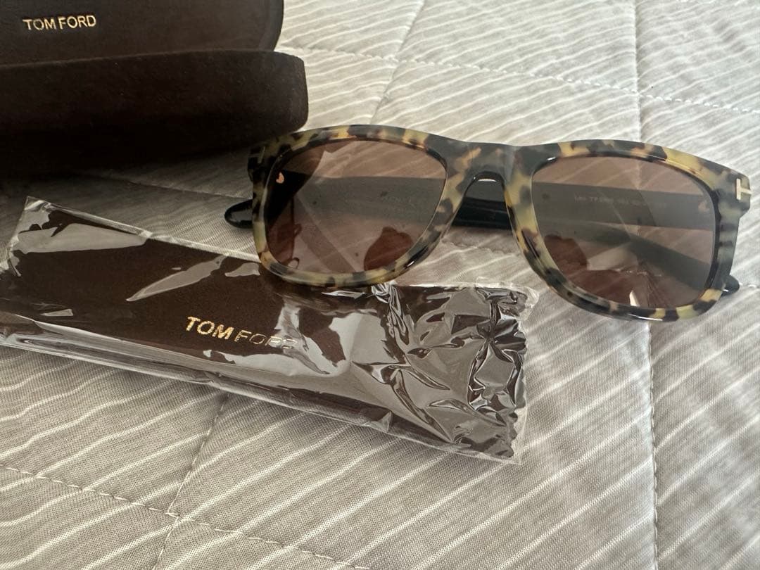 TOM FORD トータスシェル サングラス
