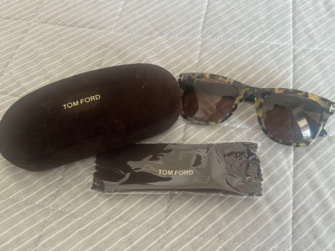 TOM FORD トータスシェル サングラス