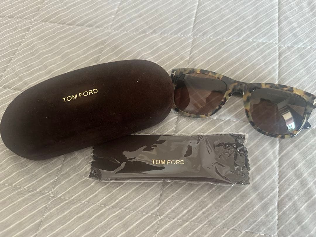 TOM FORD トータスシェル サングラス
