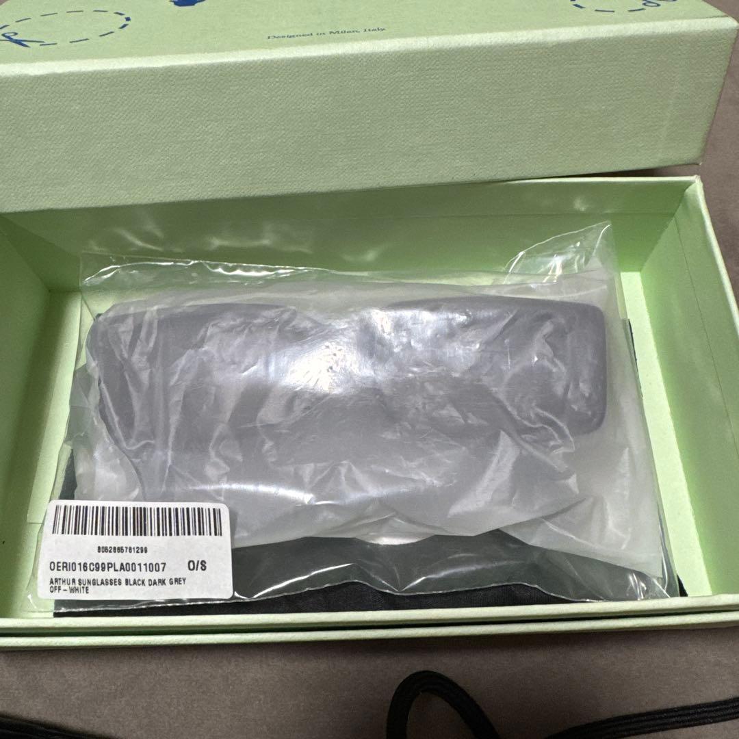 た*し様 オフホワイト　OFF-WHITE Arthur OERI016 サング