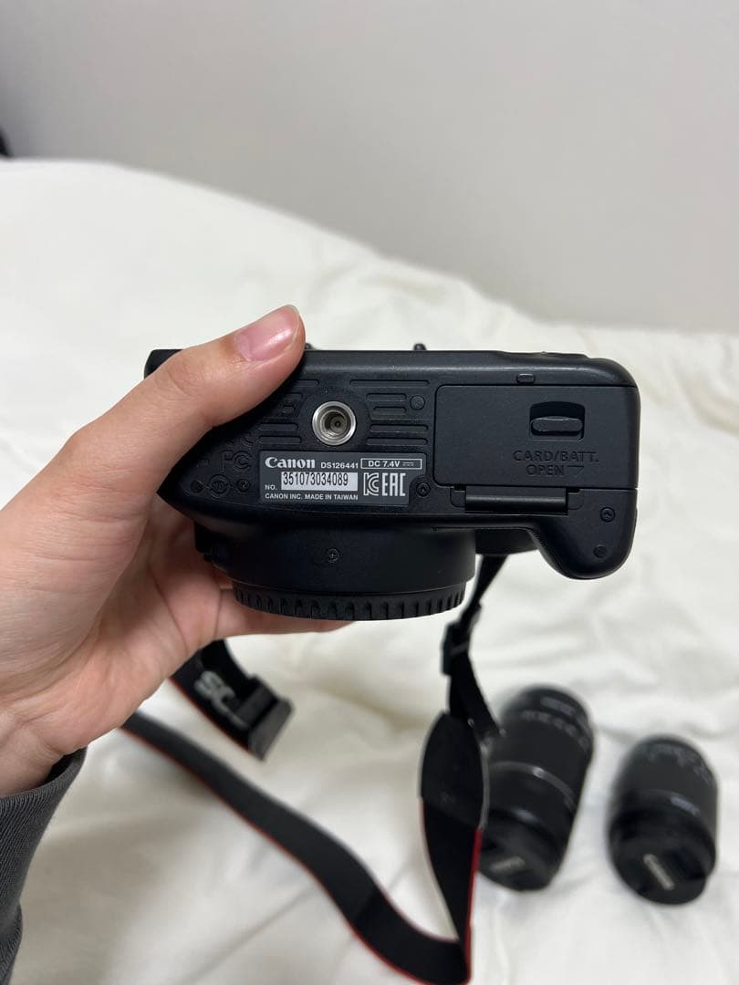 Canon EOS Kiss X7 デジタル一眼レフカメラ 2本レンズ付き