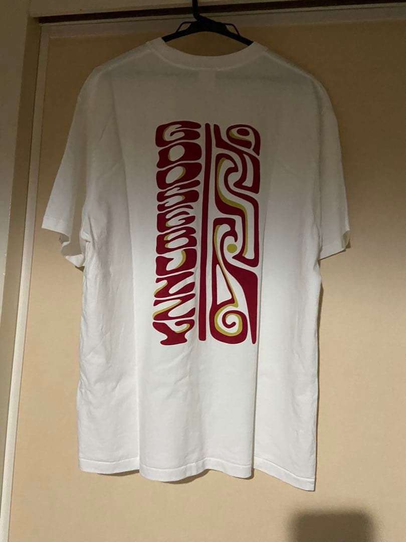 トップス BUZZY TEE