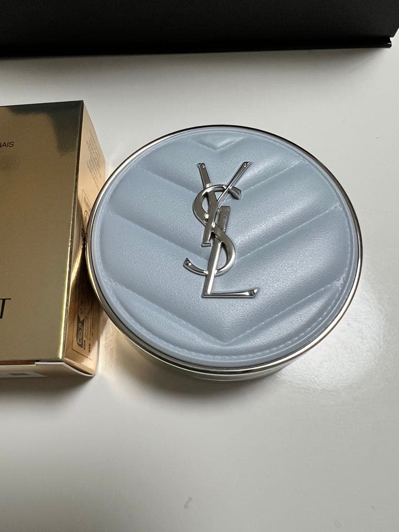 先行発売　YSL オールアワーズ ブラークッション　限定