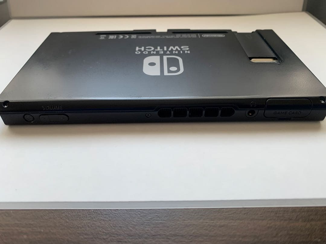 れ*ん様 【動作OK・強化版】Nintendo Switch 本体のみ 2019