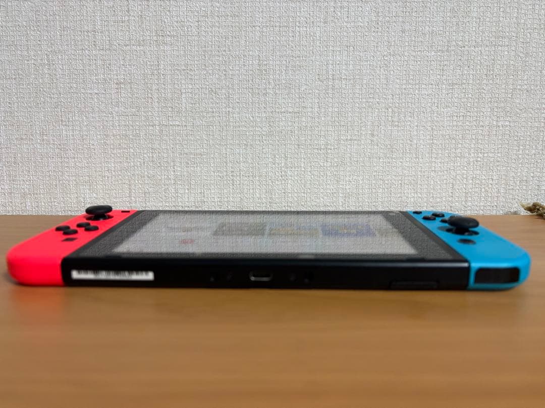 ★Nintendo Switch スイッチ★本体　付属品完備　任天堂