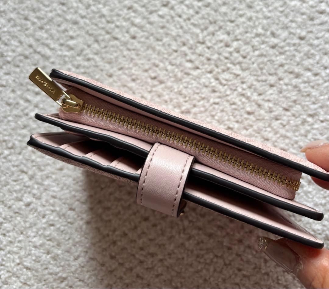 MICHAEL KORS 新品、未使用　二つ折り財布