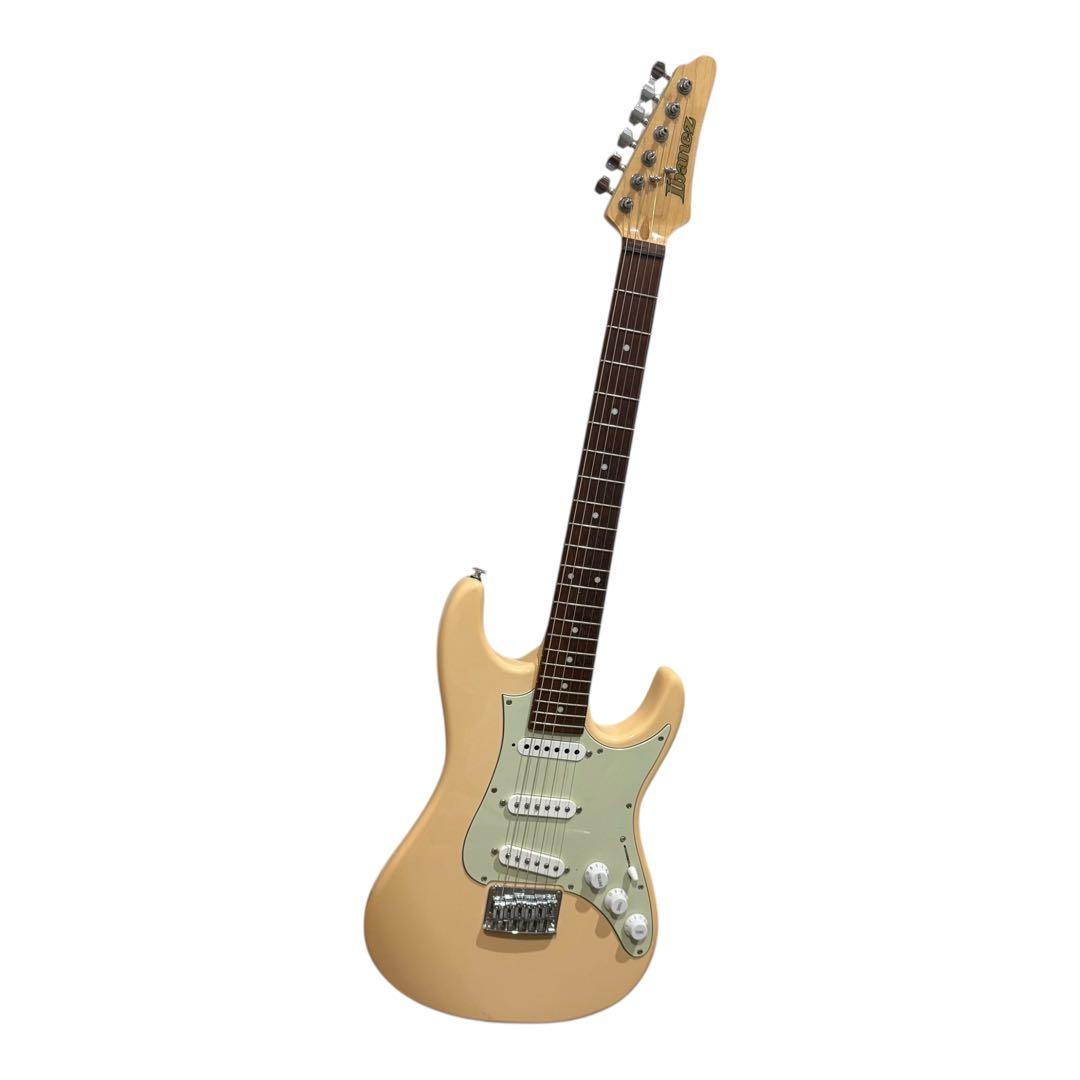Ibanez AZES31エレキギター　ストラト
