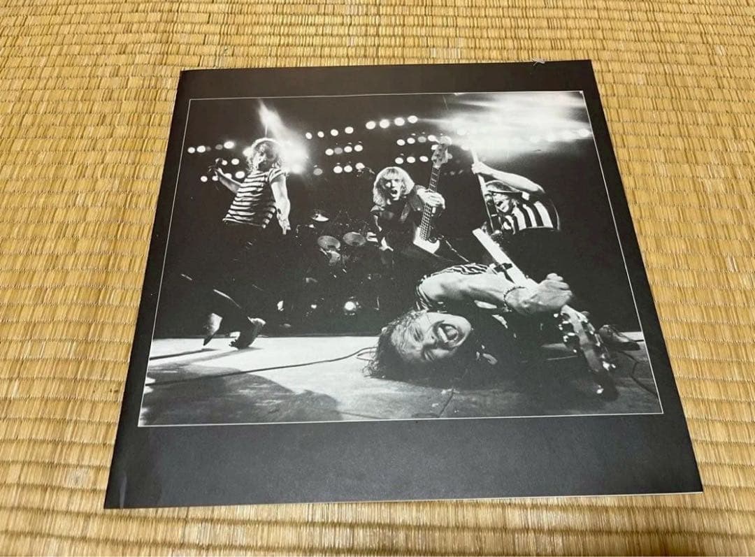 スコーピオンズ　ブラックアウト　レコード