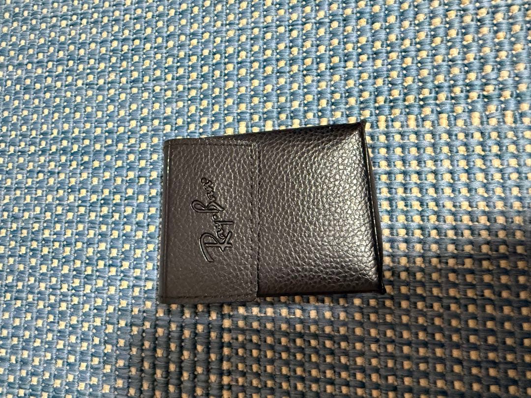 パ*読様 Ray-Ban ブラックサングラス ケース付き　折りたたみ