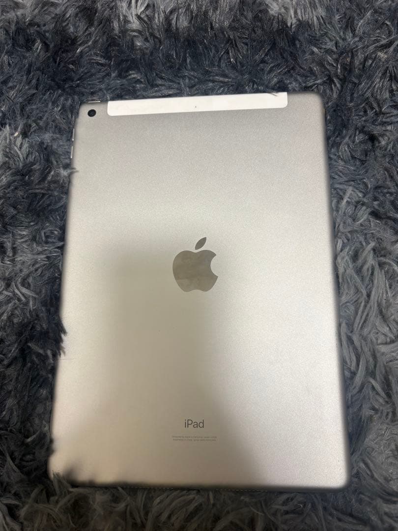 Apple iPad 第8世代　ios26対応 32GB