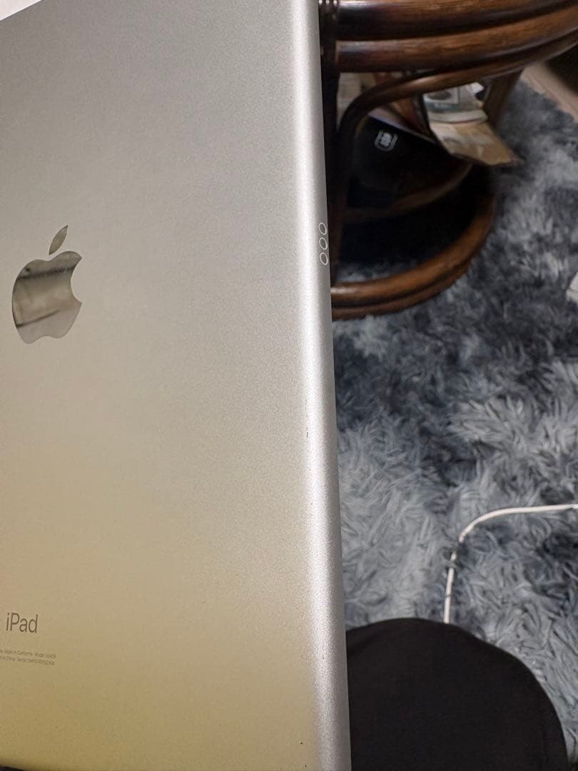 Apple iPad 第8世代　ios26対応 32GB