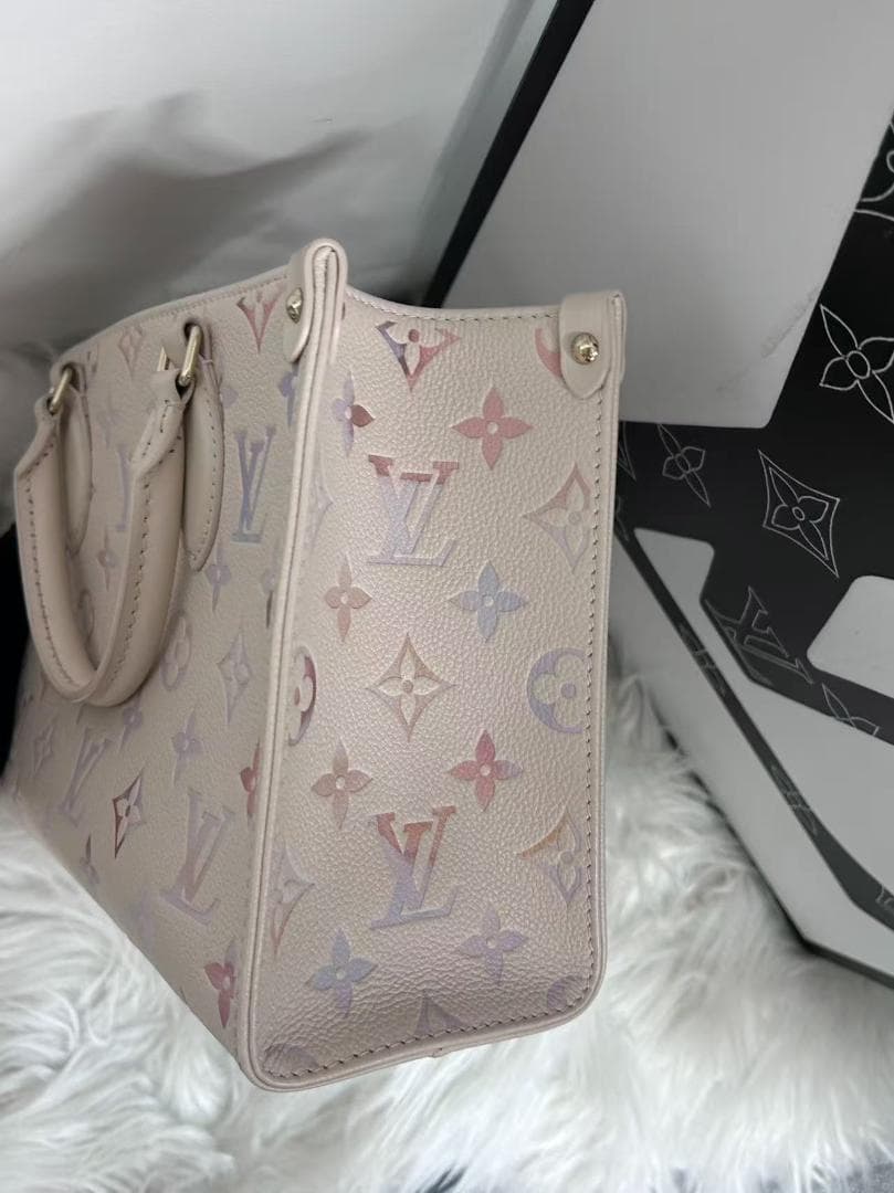 Louis Vuitton モノグラム・フラワー ハンドバッグ