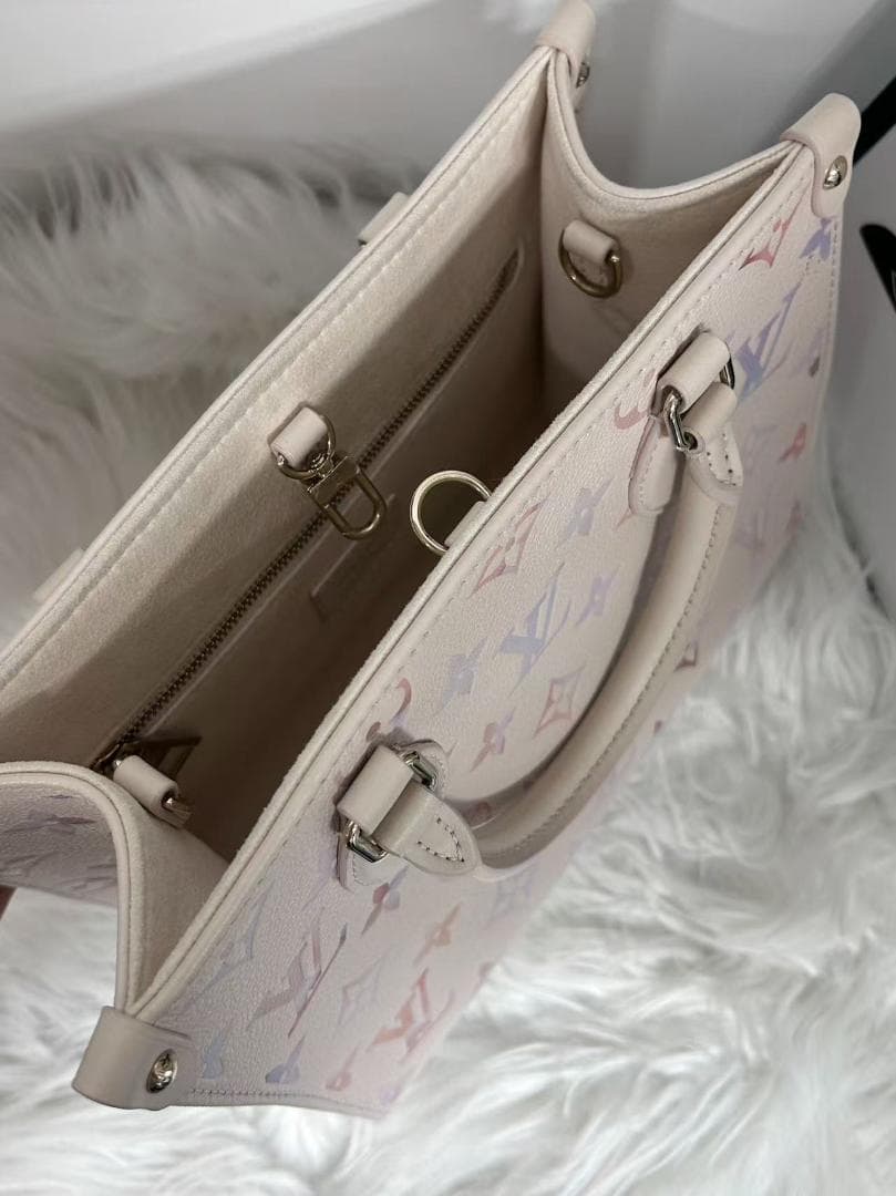Louis Vuitton モノグラム・フラワー ハンドバッグ
