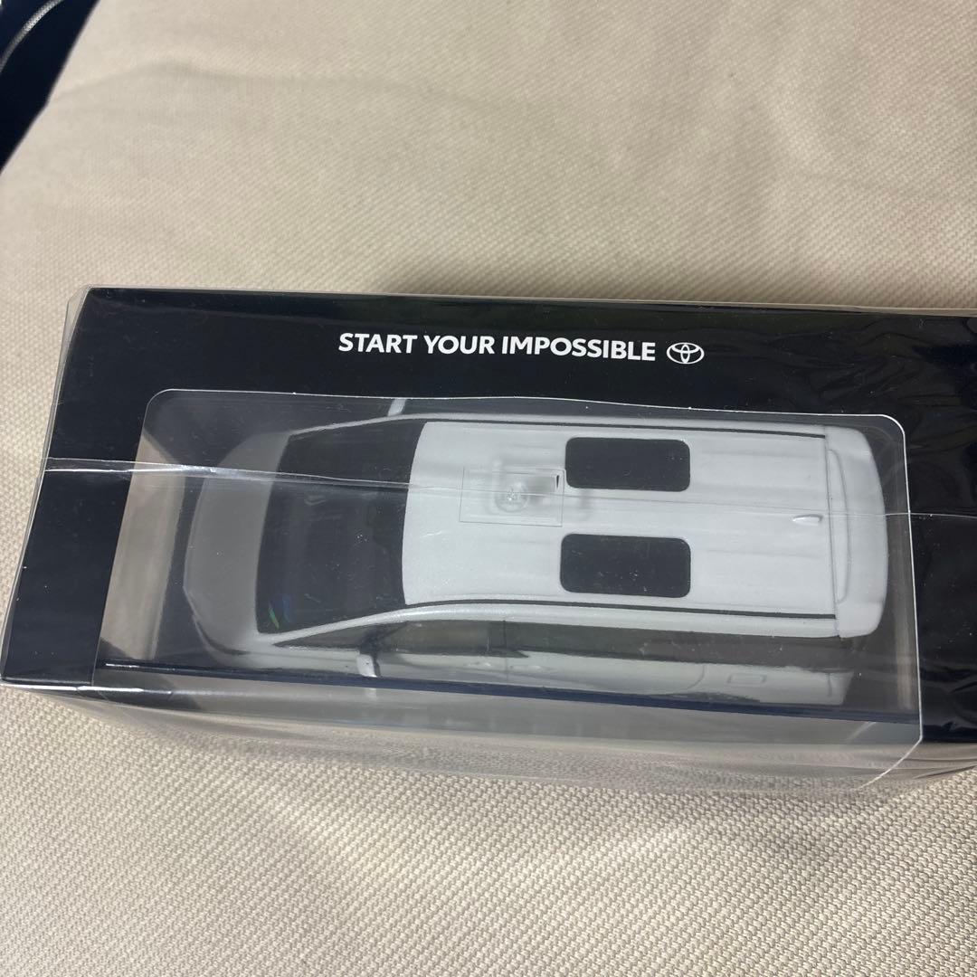 新型ヴェルファイア ミニカー プラチナホワイトパール【非売品】