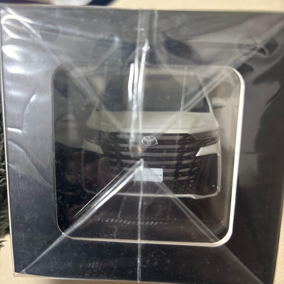 新型ヴェルファイア ミニカー プラチナホワイトパール【非売品】