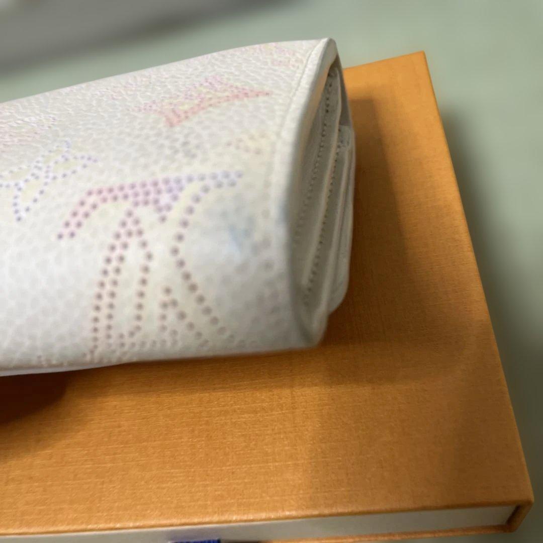 ノ*エ様 Louis Vuitton 財布 ホワイト　ポルトフォイユ　イリス　コ