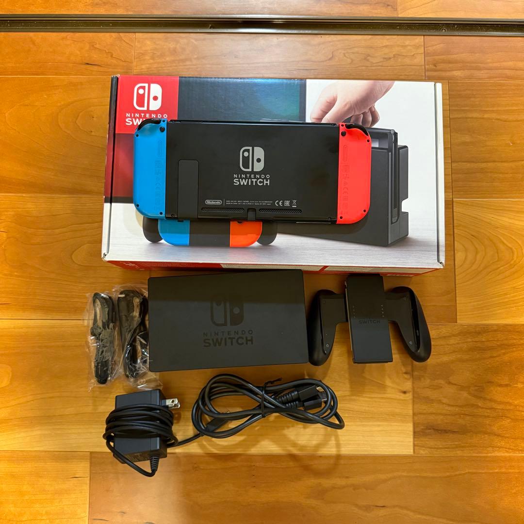 Nintendo Switch 本体、付属品付き