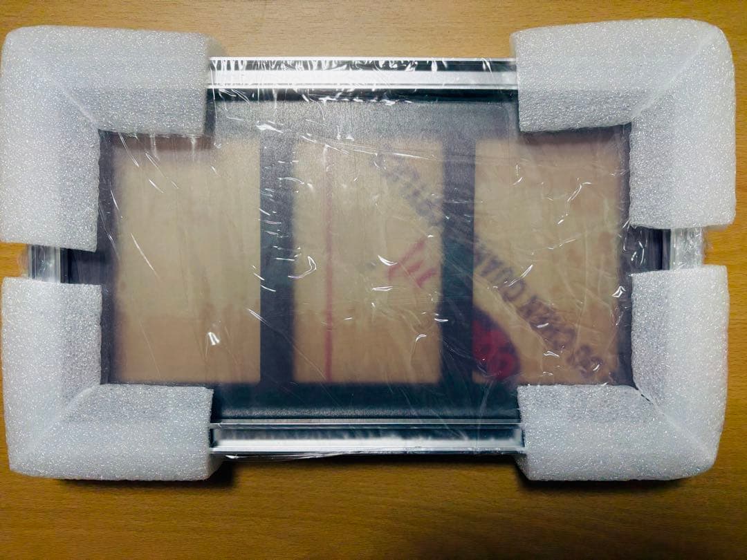 PSA鑑定用ケース　ディスプレイ　アルミ製　両面透明　壁掛け・卓上 3連　高級
