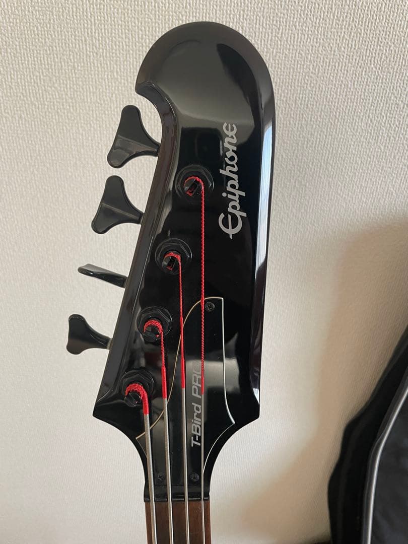 Epiphone Thunderbird IV-PRO ベース
