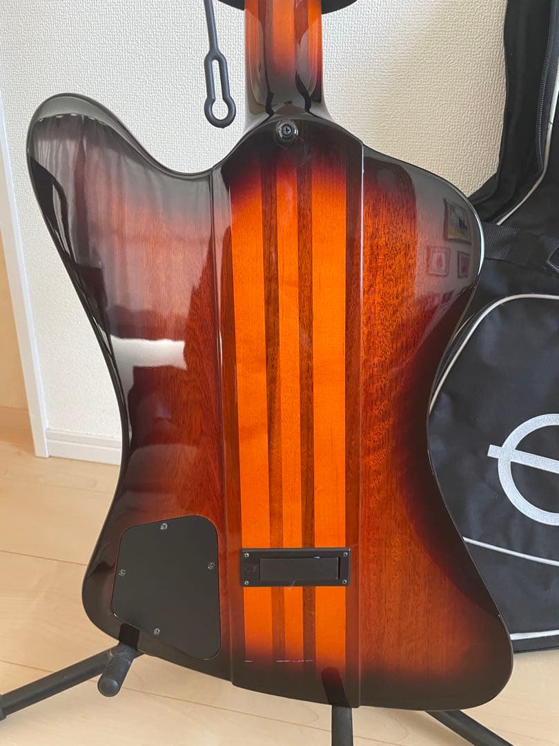 Epiphone Thunderbird IV-PRO ベース