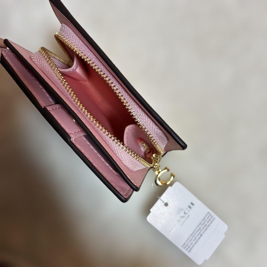 【新品未使用】COACH コーチ　二つ折り　財布　ピンク