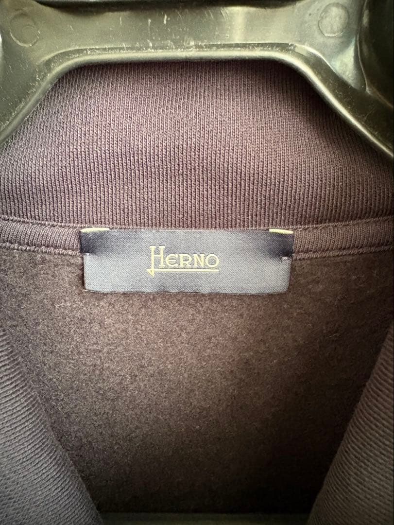 ヘルノ　Herno ジップアップジャケット