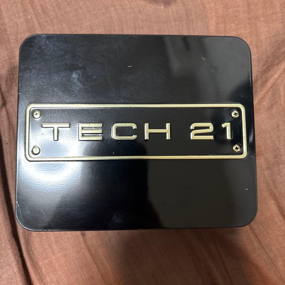 ベース TECH 21 SansAmp YYZ