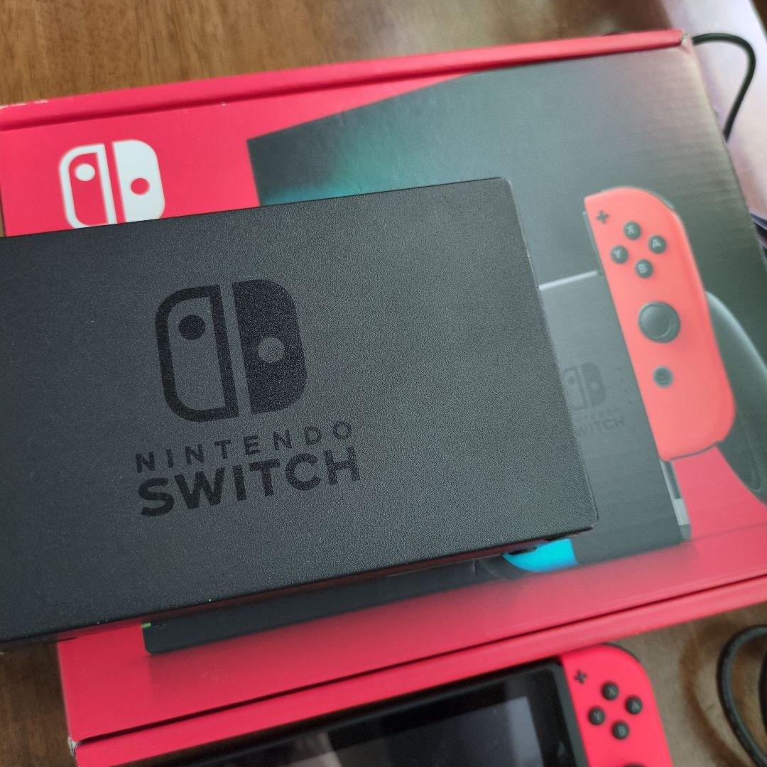 数回のみ使用美品 2025年購入品 Nintendo Switch 本体 箱あり