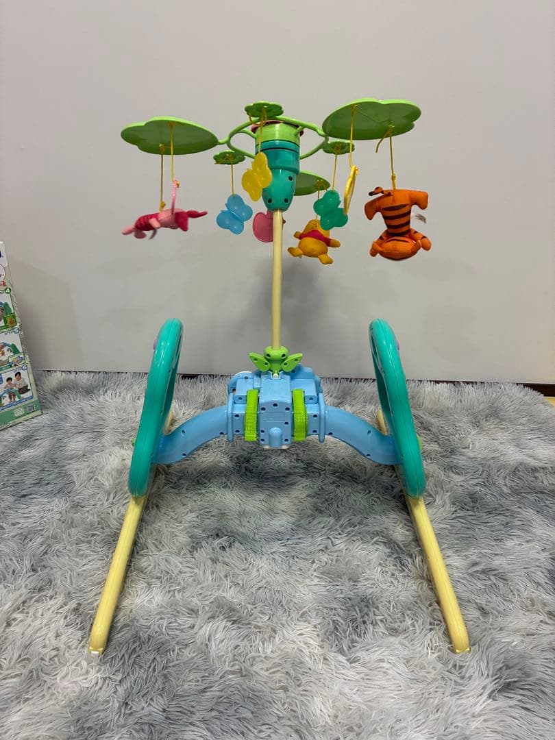 極美品 タカラトミー くまのプーさん えらべる回転6wayジムにへんしんメリー