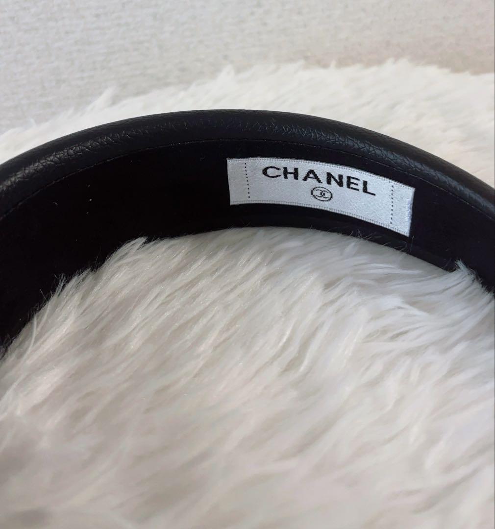 未使用CHANELシャネルノベルティヘアバンド　カチューシャ　ココマークブラック
