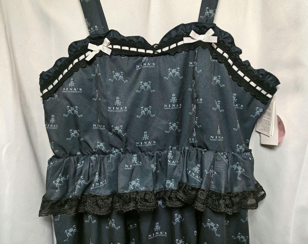 しまむら 青木美沙子 ニナス 4L ペプラムジャンパースカート タグ付き 黒