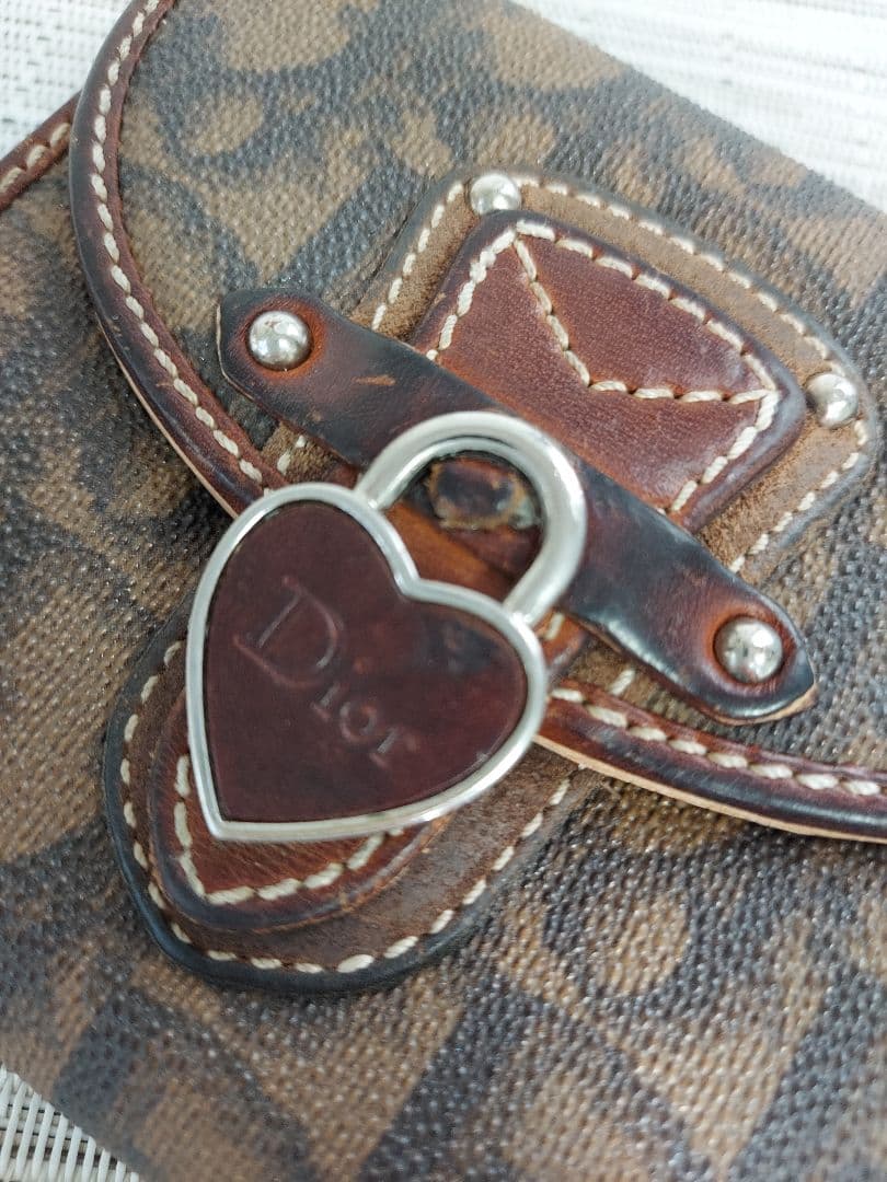 Christian Dior　二つ折り財布 ハート型ロック付き トロッター　美品