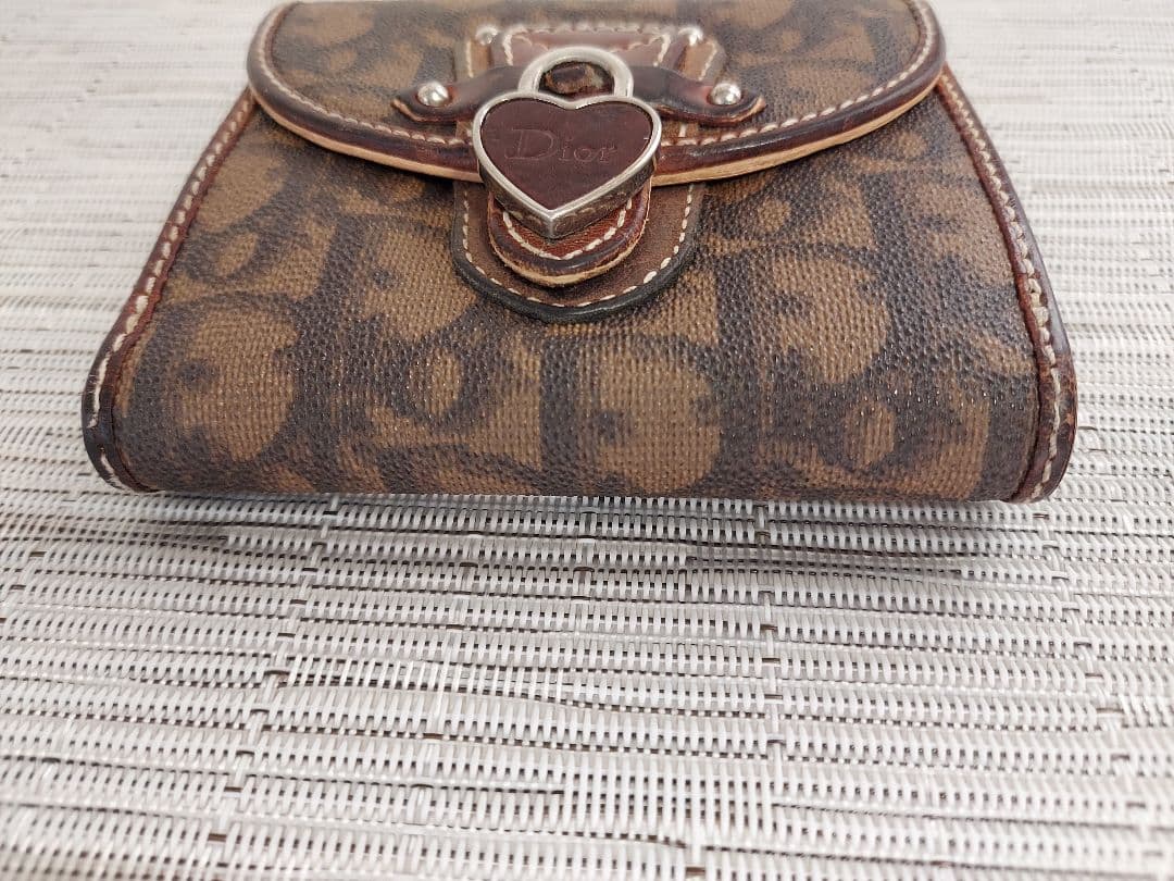 Christian Dior　二つ折り財布 ハート型ロック付き トロッター　美品