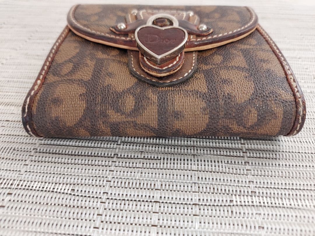 Christian Dior　二つ折り財布 ハート型ロック付き トロッター　美品