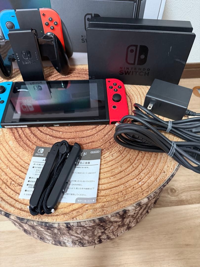 Nintendo Switch ニンテンドースイッチ本体　ネオン①