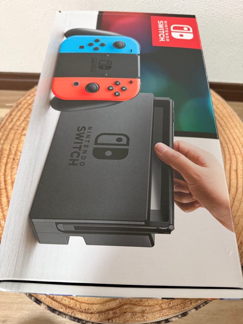 Nintendo Switch ニンテンドースイッチ本体　ネオン①
