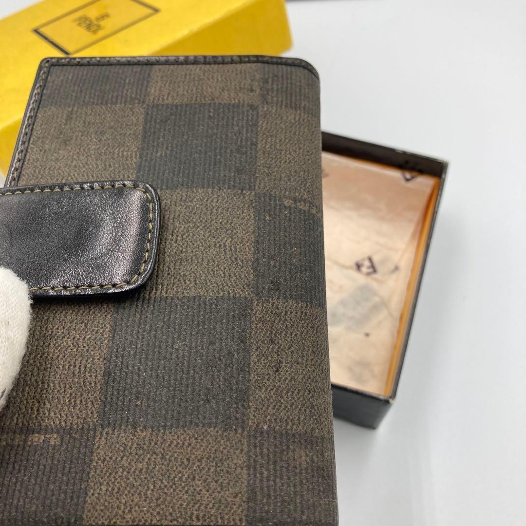 ！新品！　FENDI フェンディ　折り財布　がま口　付属品完備
