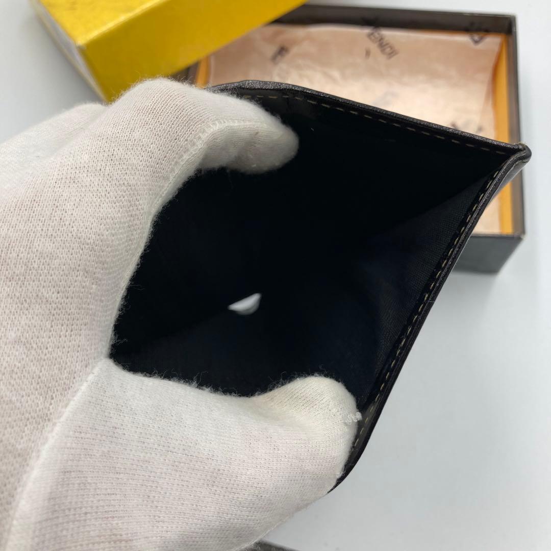 ！新品！　FENDI フェンディ　折り財布　がま口　付属品完備
