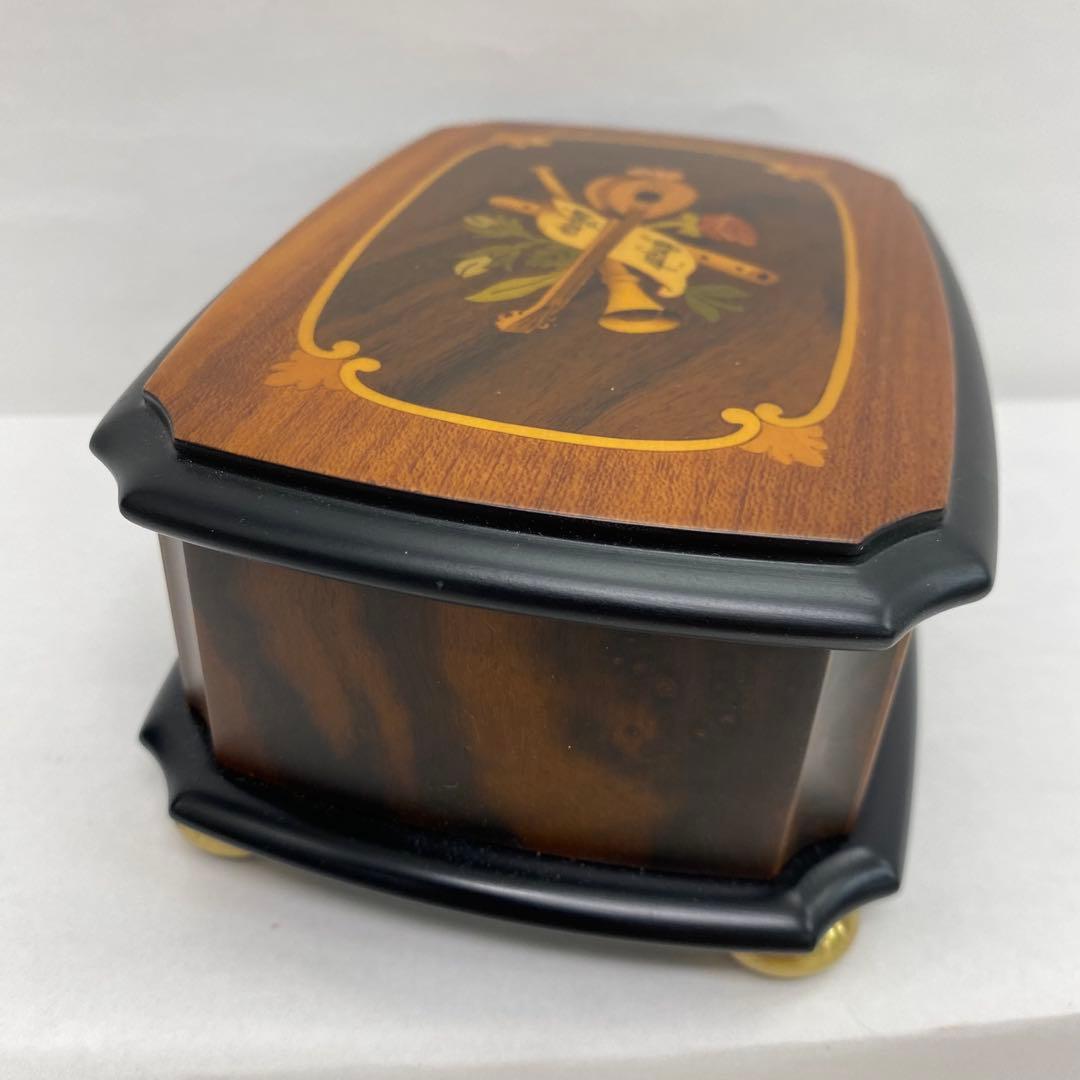 ♦︎1049 スイス製 REUGE MUSIC クルミ無垢材 象嵌細工ボックス