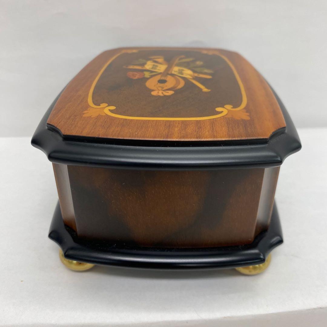 ♦︎1049 スイス製 REUGE MUSIC クルミ無垢材 象嵌細工ボックス