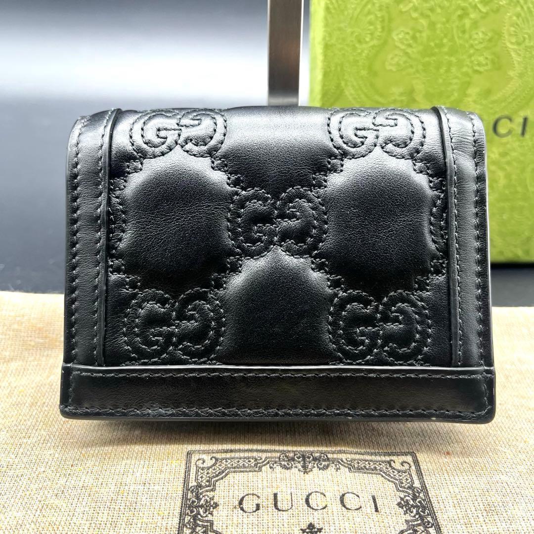 極美品✨グッチ 折り財布 GGマトラッセ マーモント 黒 レザー 723786