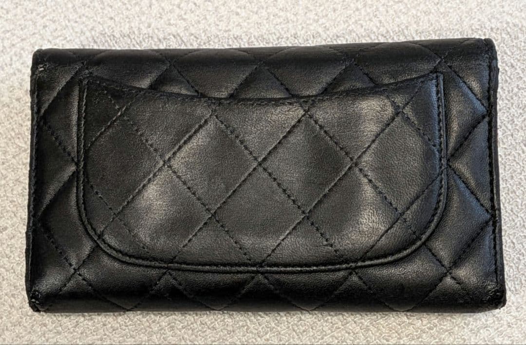 シャネル　マトラッセ　三つ折り長財布　ラムスキン　黒　チェーンショルダー