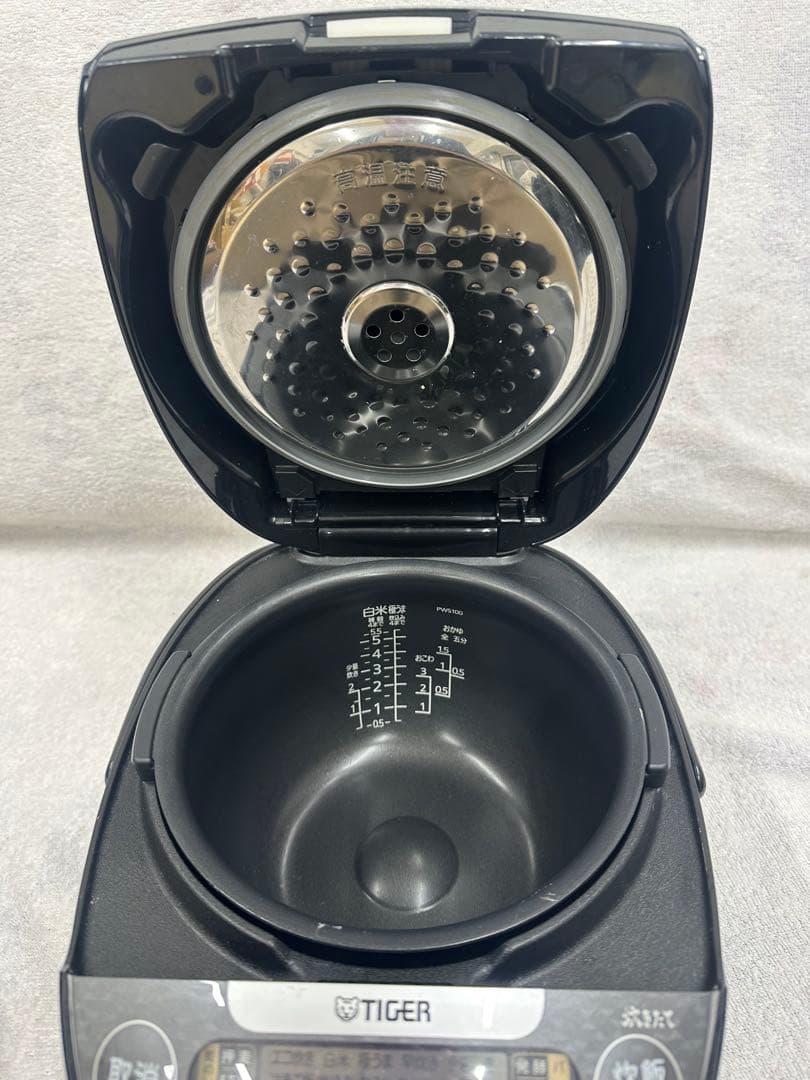 ☆ タイガー IH炊飯器 JPW-S100 2024年製